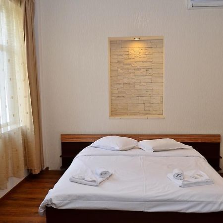 Guest House Anelim Veliko Tŭrnovo Exterior photo
