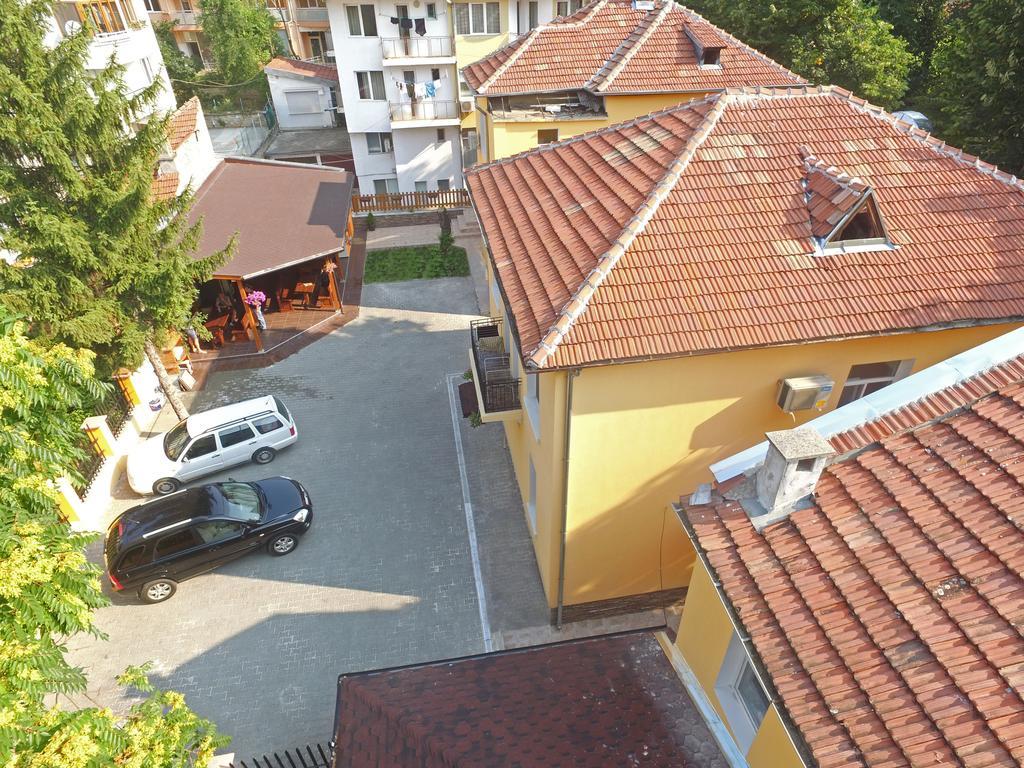 Guest House Anelim Veliko Tŭrnovo Exterior photo