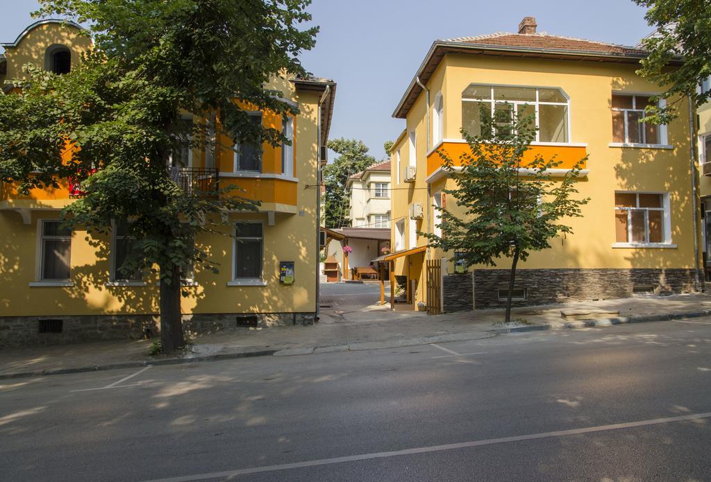 Guest House Anelim Veliko Tŭrnovo Exterior photo