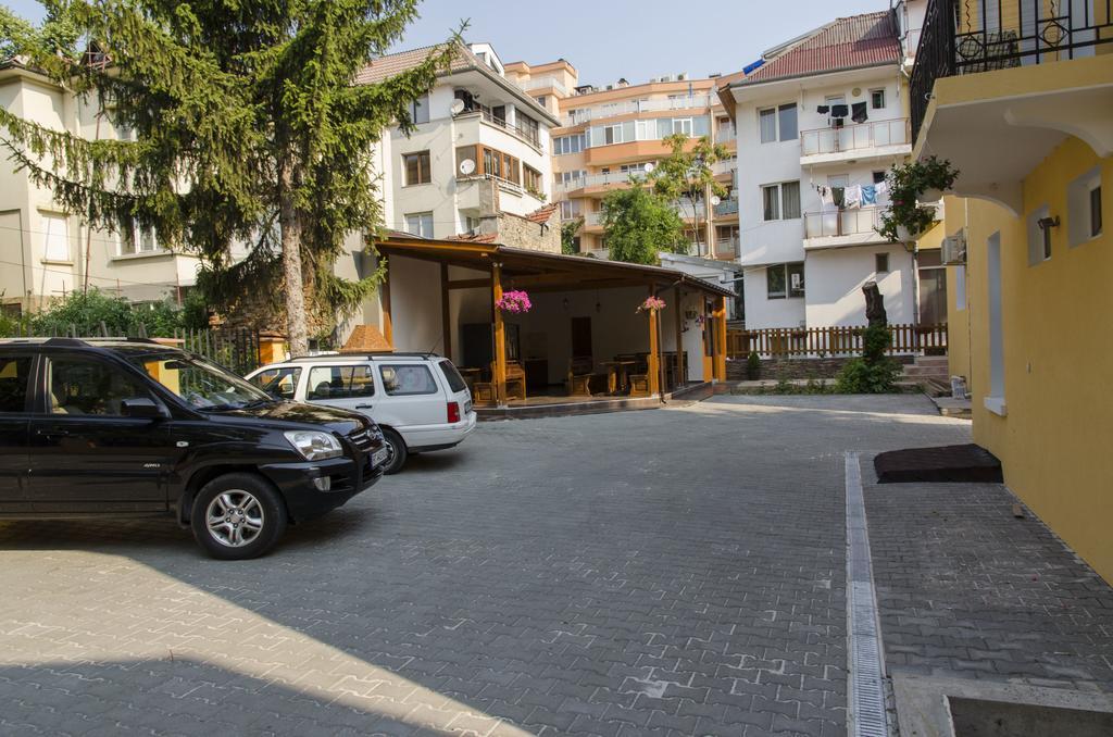 Guest House Anelim Veliko Tŭrnovo Exterior photo