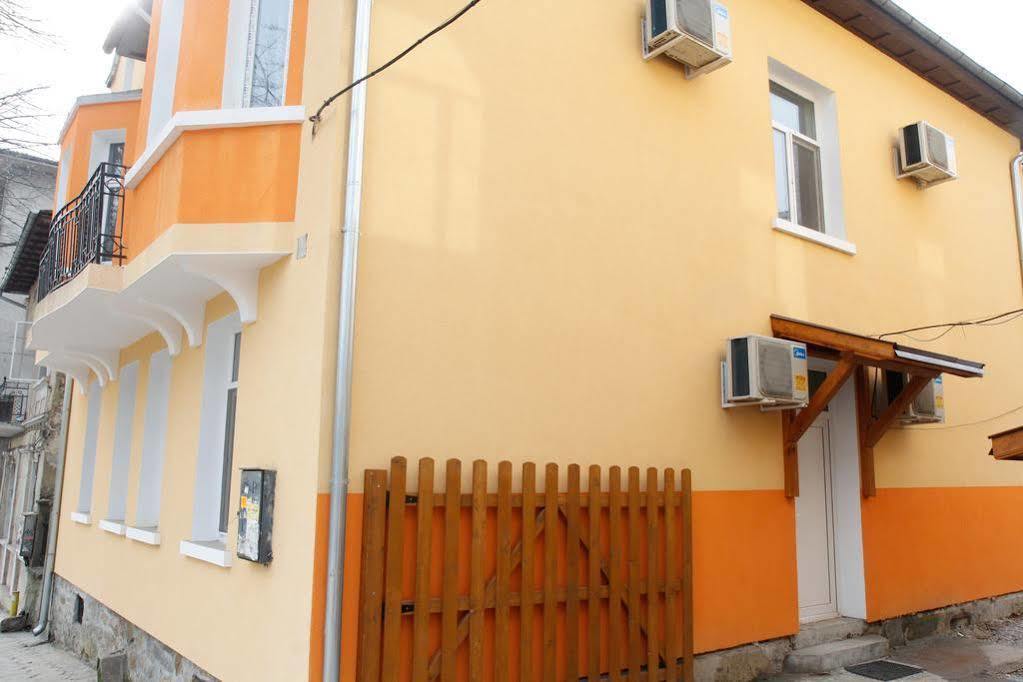 Guest House Anelim Veliko Tŭrnovo Exterior photo